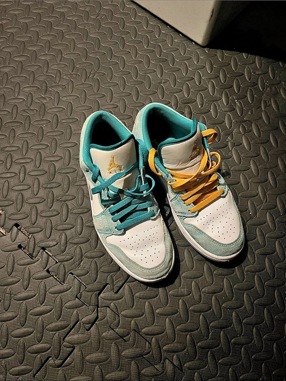 Jordan Air Jordan 1 Low "Turquoise Stone" Sneakers White & Blue